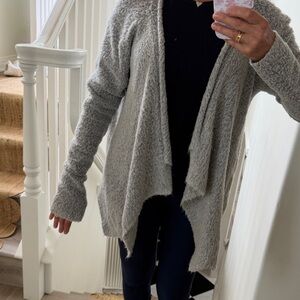 Shrug cozy sweater m